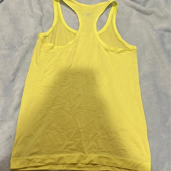 lululemon tank - Picture 1 of 2